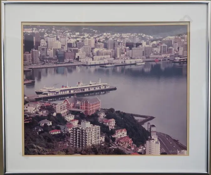 WOOLF, Ronald D. (1930-1987) - Wellington Harbour 1980s from Mount Victoria Image 1++