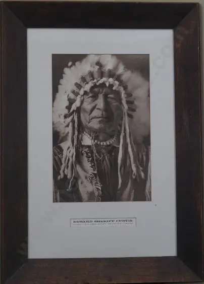 CURTIS, Edward Sherrif (1868-1952) - Sitting Bear - Arikara Image 1++