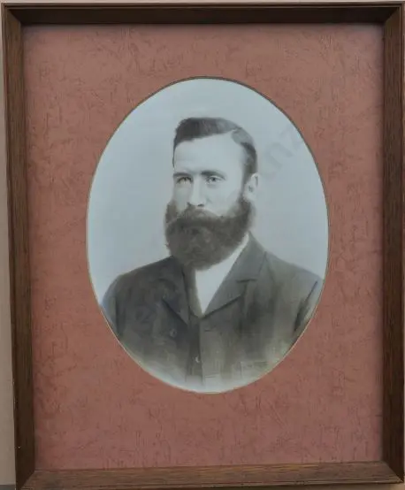 UNKNOWN Photographer - Colonial Couple - Husband & Wife Image 1++