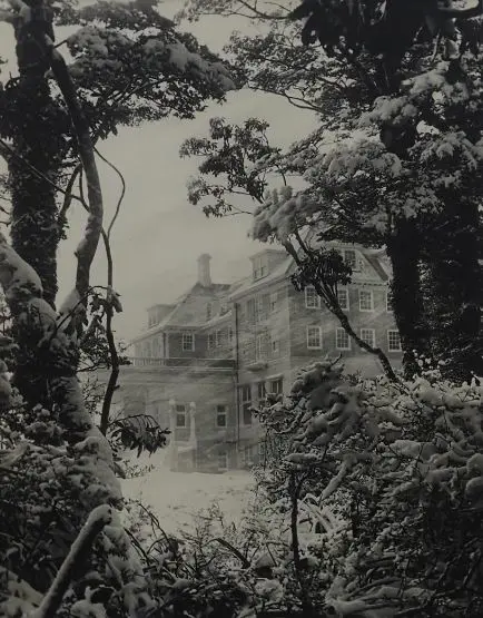 RISBERG, Carl (1903-1972) - The Blizzard - Chateau Tongariro c. 1930 Image 1++