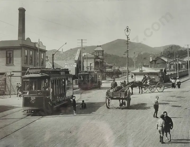 WELLINGTON Photo c. 1910 (Photographer unknown) - Intersection of Riddiford St & Mansfield St, Newtown 1910 Image 1++