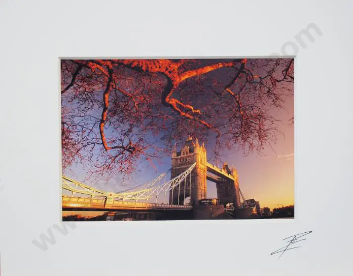 KOWALIK, Piotr (21st Cent.) - Tower Bridge at Sunset Image 1++