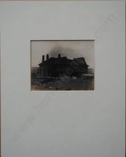 UNKNOWN Photographer - Country House Image 1++