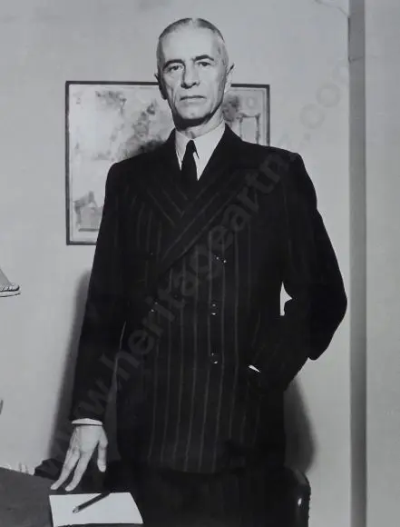 PARK, Bertram (1883-1972) - Bertram Park, Society Photographer (self portrait) Image 1++