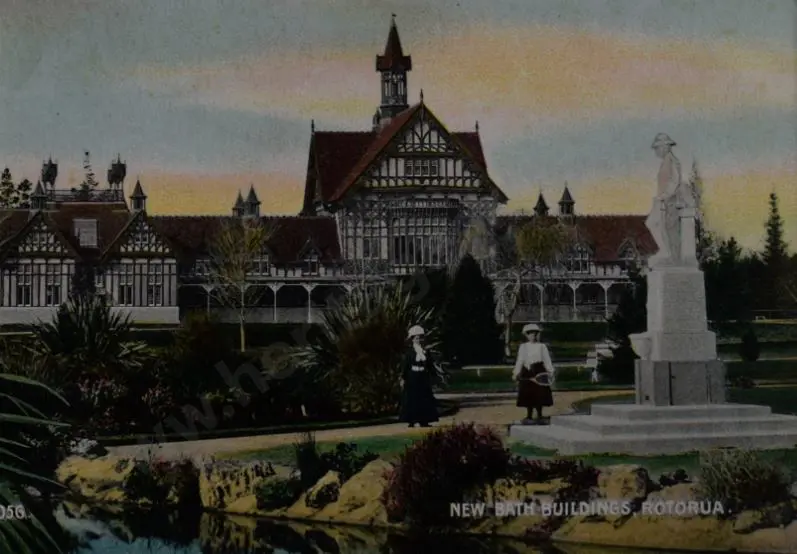 UNKNOWN Photographer - New Bath Buildings, Rotorua - c.1900 Image 1++