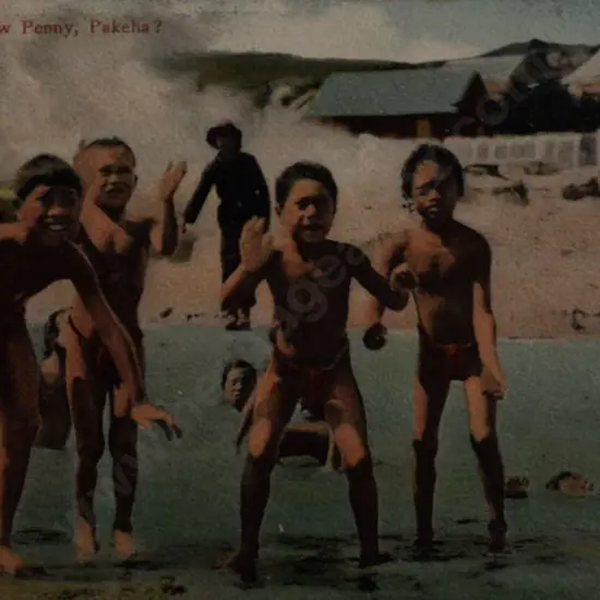 UNKNOWN Photographer - You Throw Penny Pakeha - Early 20th Cent. -2