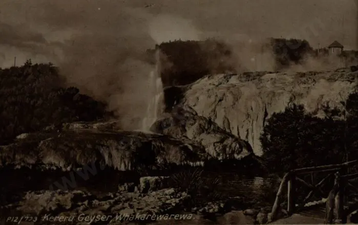 UNKNOWN Photographer - Kerere Geyser, Whakarewarewa Image 1++