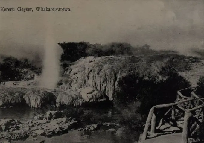 UNKNOWN Photographer - Kerere Geyser, Whakarewarewa Image 1++
