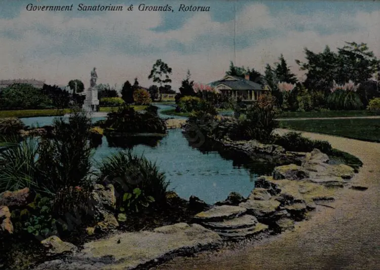 UNKNOWN Photographer - Sanatorium Grounds, Rotorua - c.1900 Image 1++