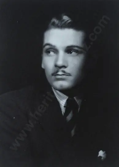 HULTON Picture Library - Sir Laurence Olivier 1930 - Film Star Image 1++