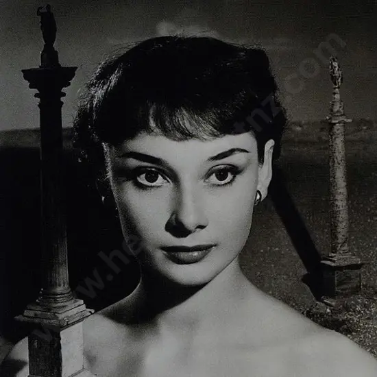 McBEAN, Angus (1904-1990) - Audrey Hepburn, 1950