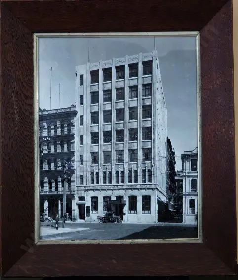 BURT, Gordon Onslow (1893-1968) - Colonial Carrying Company Image 1++