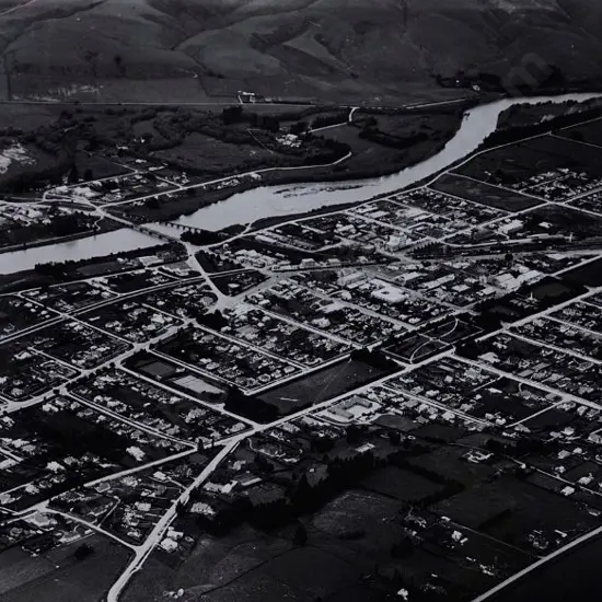 BROWNE, Victor Carlyle (1900-1980) - Gore