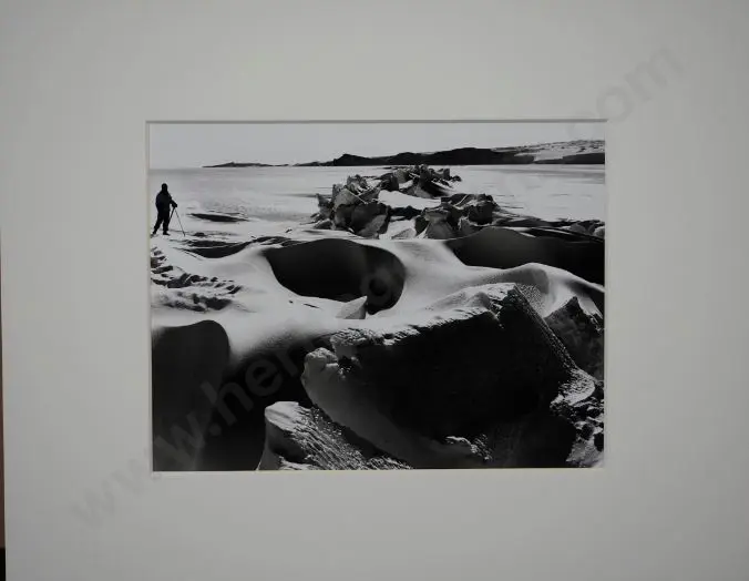 PONTING, Herbert (1870-1935) - Scott's Last Expedition - Ski-ing in Antarctica, 1911 Image 1++