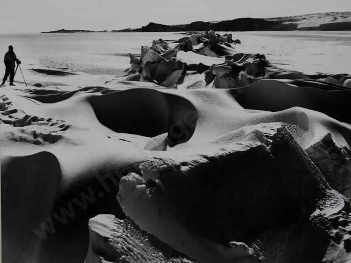 PONTING, Herbert (1870-1935) - Scott's Last Expedition - Ski-ing in Antarctica, 1911 Image 1++