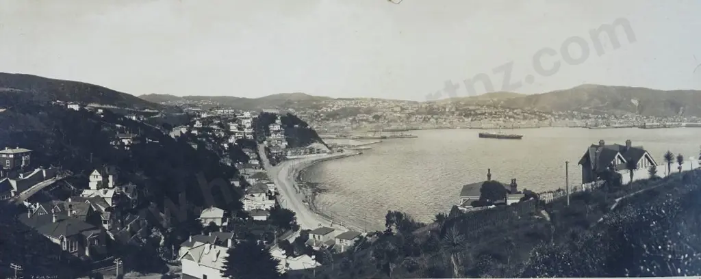 SCOTT, Robert Vere (1877-1940) - Wellington c.1920 Image 1++