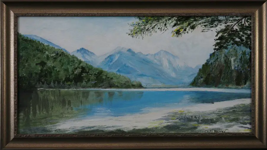 BUCKLEY, Laura - Lake Gunn Image 1++