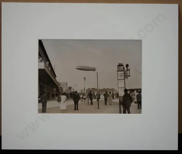 UNKNOWN - The 'Graf Zeppelin' on its First Trip 15 Sept 1928. Image 1++