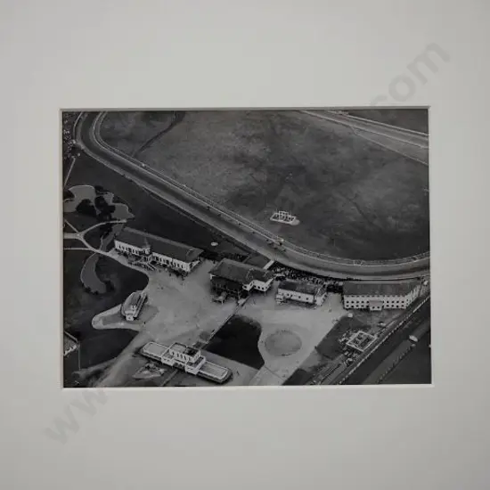 BROWNE, Victor Carlyle (1900-1980) - Wellington City & Harbour from the Air c.1950