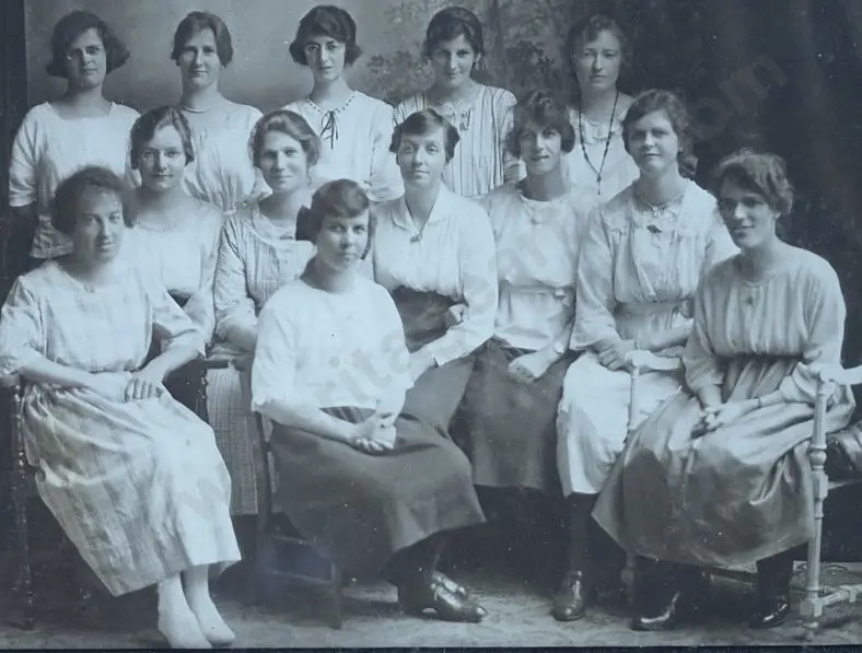 UNKNOWN - Mrs Edwards Class c. 1890 Image 1++