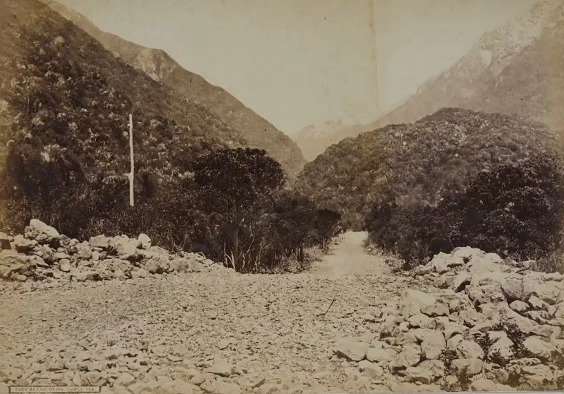 WHEELER, Edmund (1800-1877) - Foot of the Otira Gorge Image 1++
