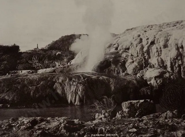 ILES, Arthur James (1870-1943) - Kereru Geyser, Rotorua c.1907 Image 1++