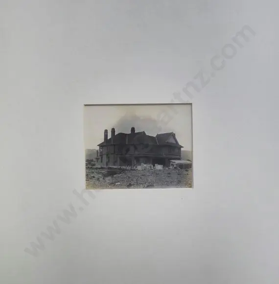 UNKNOWN Photographer - Country Homestead, new,  somewhere in New Zealand (Early 20th Century) Image 1++