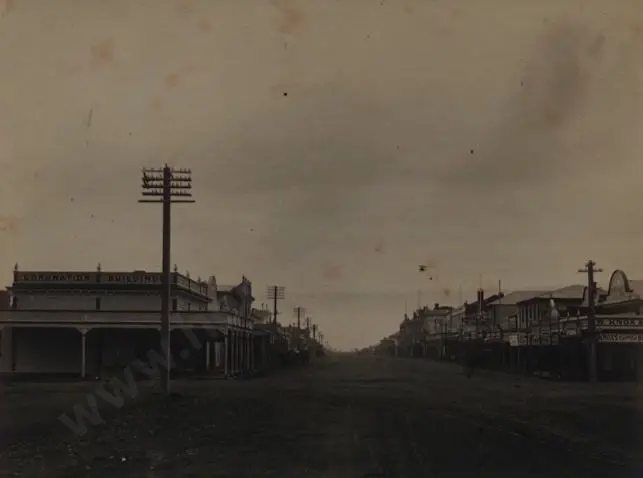 UNKNOWN - Main Street, Unknown NZ town c.1880 Image 1++