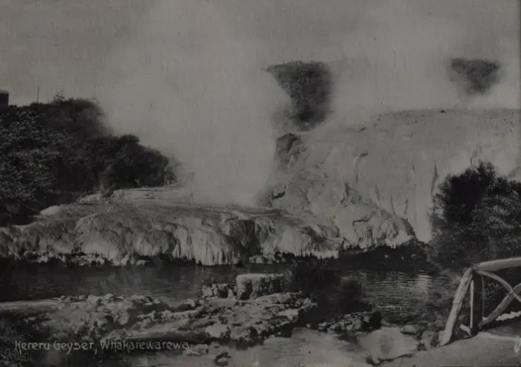 UNKNOWN Photographer - Kereru Geyser, Whakarewarewa - Rotorua Image 1++