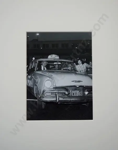 UNKNOWN - Elvis the Pelvis (Presley) in Taxi, New York Image 1++