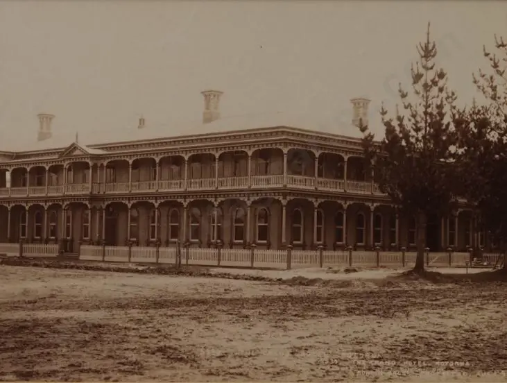 BURTON Brothers (c.1880-1885) - The Grand Hotel, Rotorua c. 1885 Image 1++