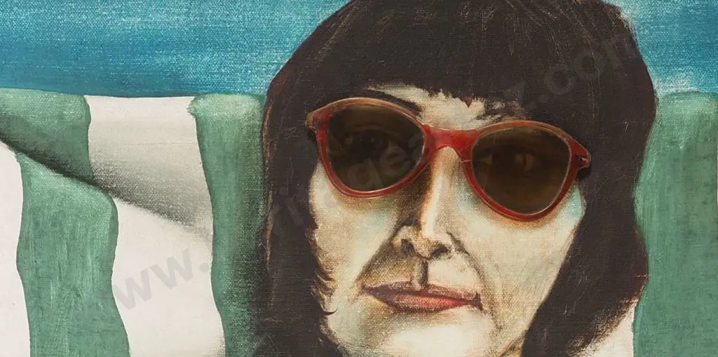 LANCE, Tom - Beach Lady with Real Sunglasses Image 1++