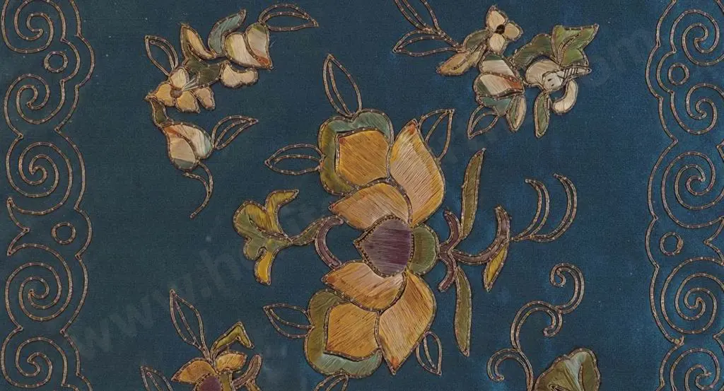 UNKNOWN artist - Embroidered Silk from SIAM Image 1++