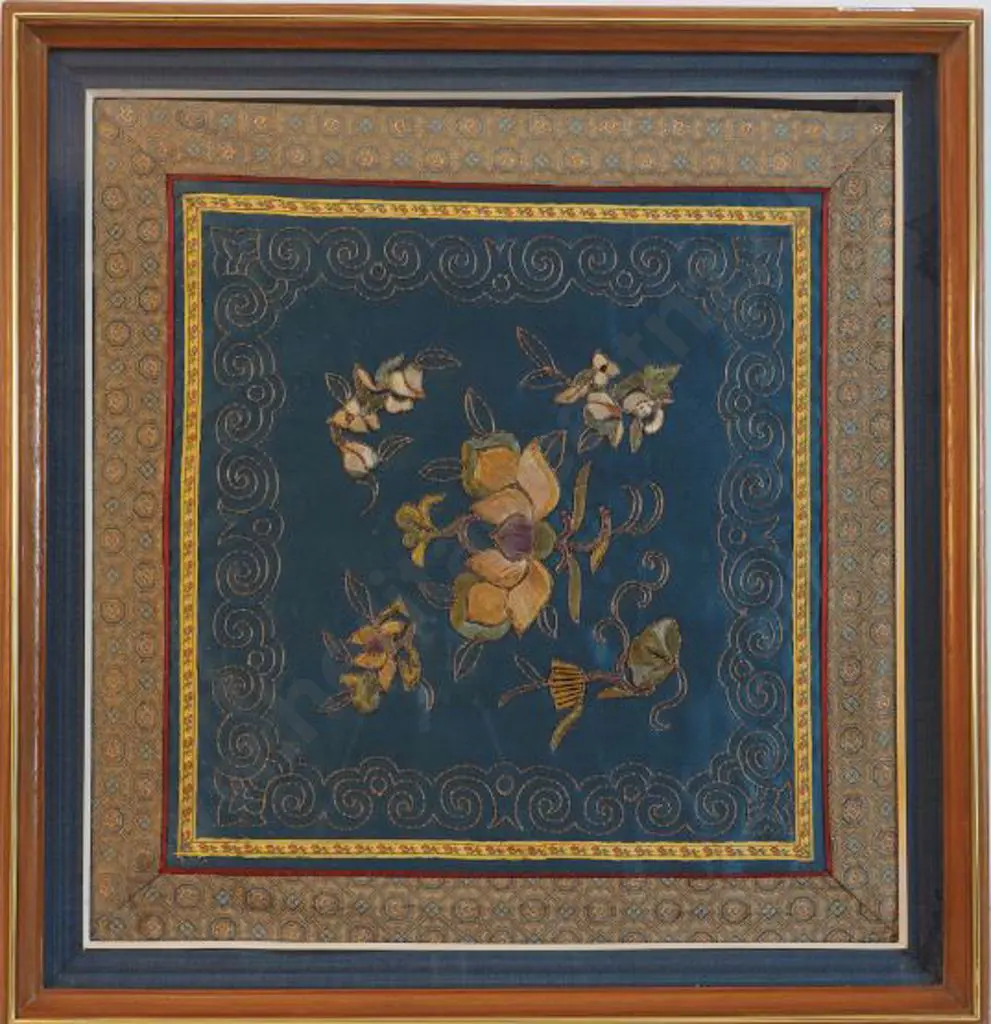 UNKNOWN artist - Embroidered Silk from SIAM Image 1++