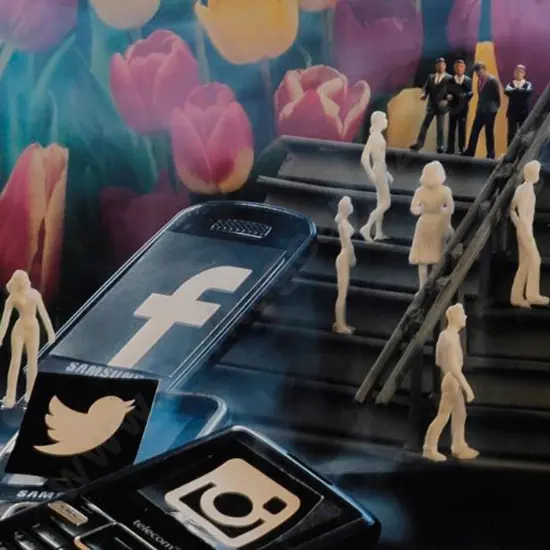 UNKNOWN Artist - Exit Social Media 2020