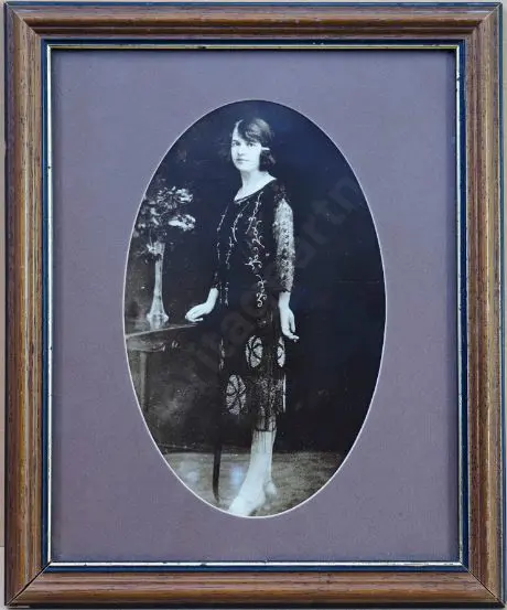 PHOTOGRAPHER, Unknown - Art Deco Lady Image 1++