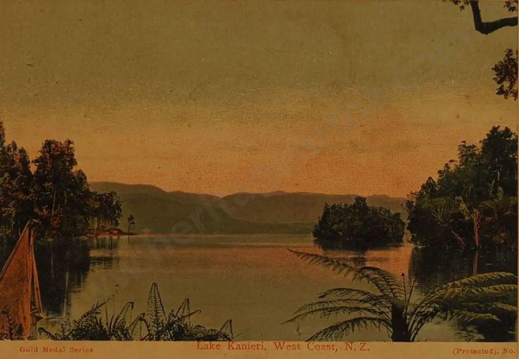 UNKNOWN Photographer - Lake Kanieri, West Coast, New Zealand Image 1++