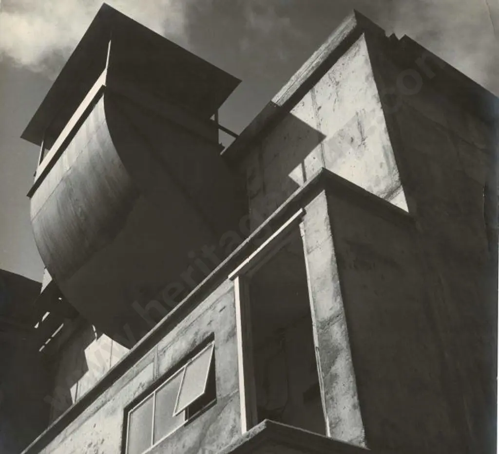 FRANZMAN, Leonard Oliver (Len) - attrib.(Active 1930s-50s) - Side of Building with Duct Image 1++