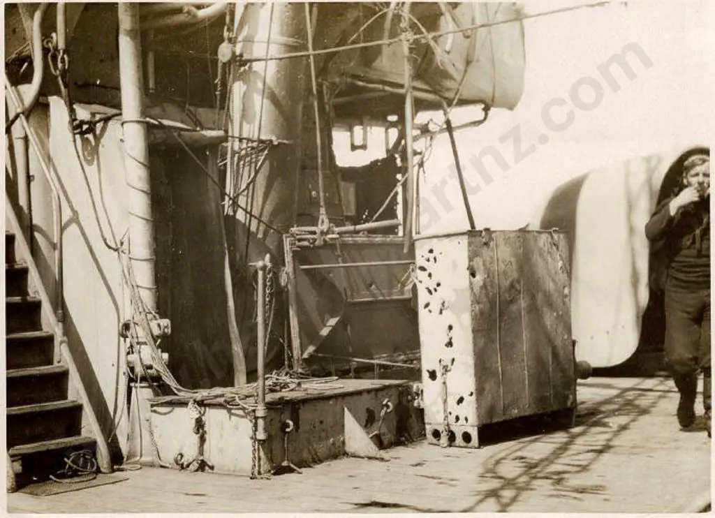 CENTRAL NEWS (UK) - Deck of British Warship, Great Sea Battle WW1 Image 1++