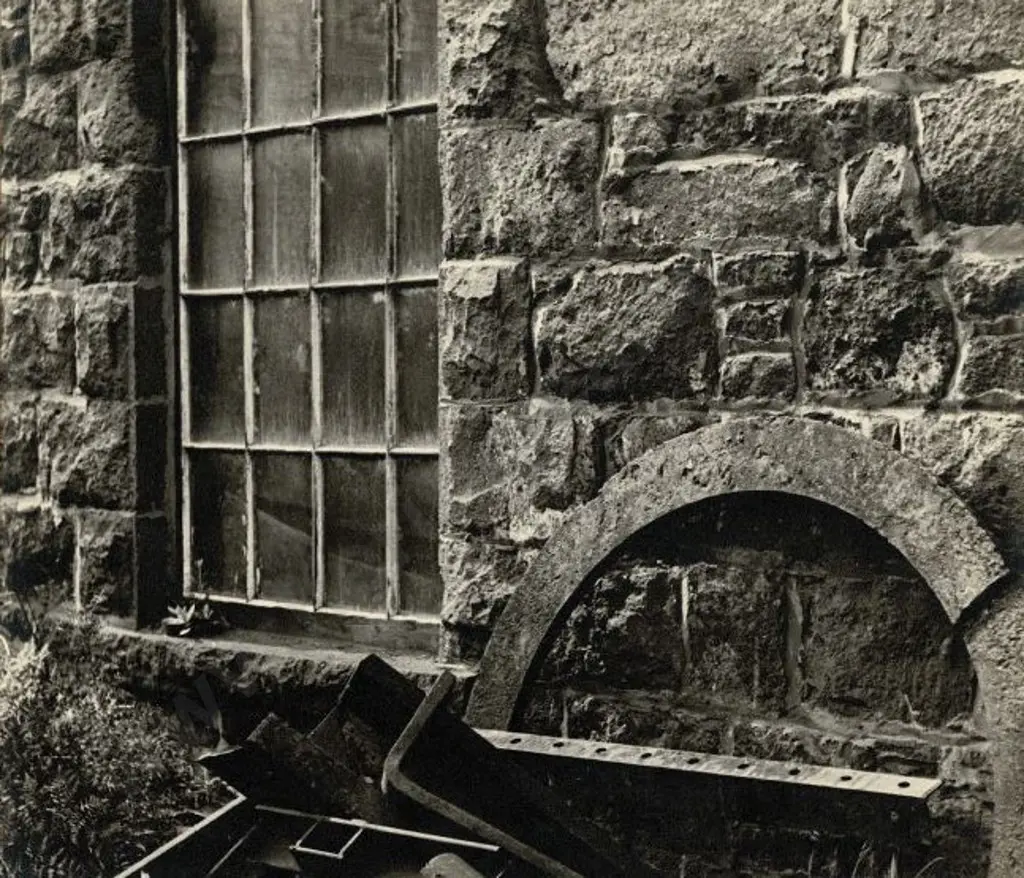 CASBOLT, Frederick Lennard (1896-1987) - Stone and Old Iron Image 1++