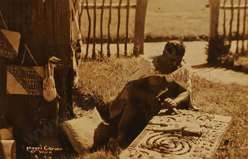 UNKNOWN Photographer - Maori Carver at Work Image 1++
