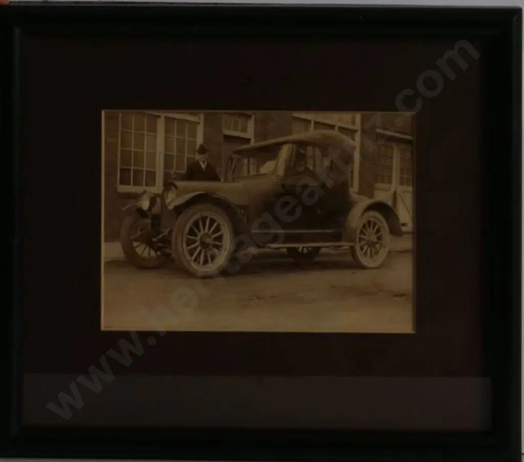 UNKNOWN Photographer - Veteran Car with Driver Image 1++