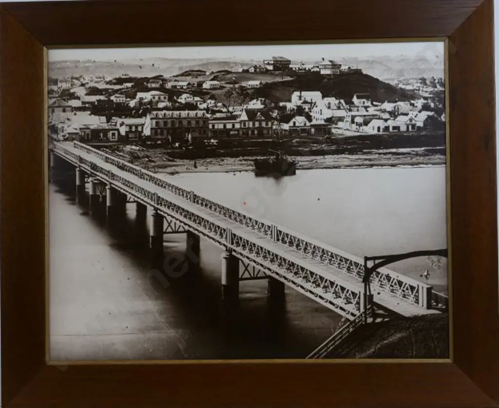 UNKNOWN Photographer - Taupo Quay and Old Wanganui Bridge leading into Victoria Avenue, with Rutland Stockade, 1871 Image 1++