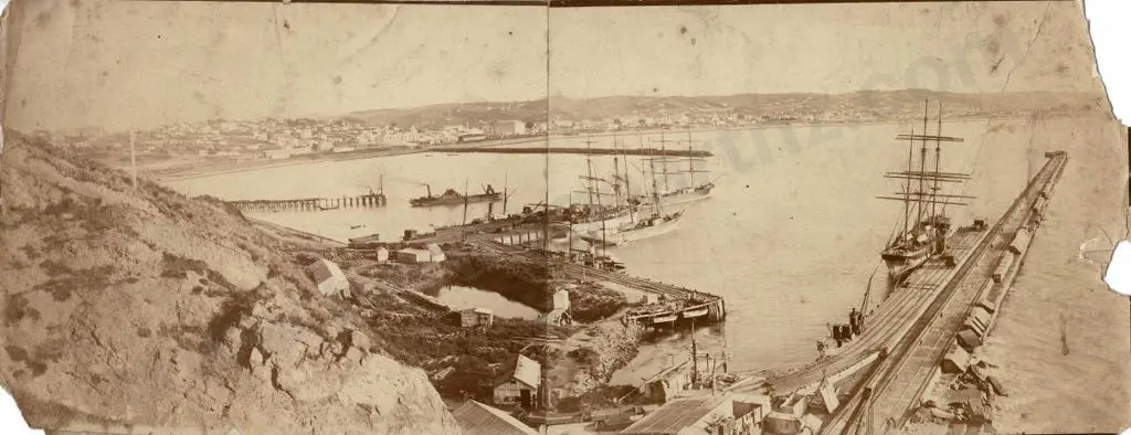 UNKNOWN - Oamaru Harbour, c.1880 Image 1++