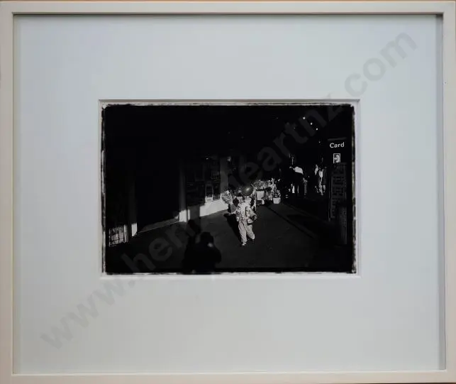 MITCHELL-ANYON, Leigh (1961-) - Child with Balloon Image 1++