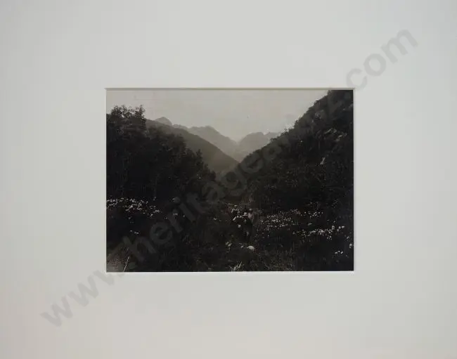 UNKNOWN Photographer - Wilmott Pass, Between Lake Manapouri & Doubtful Sound, with Trampers, c.1900 Image 1++