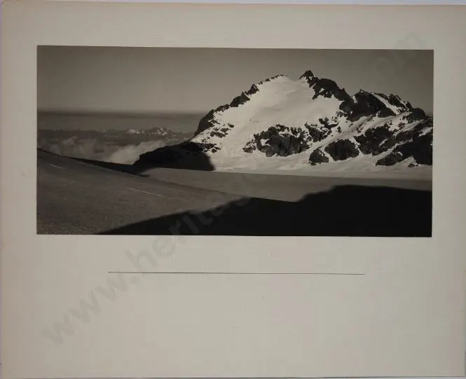 RUNDLE, John (1933-2014) - Mount Gable on the Olivine Ice Plateau Image 1++