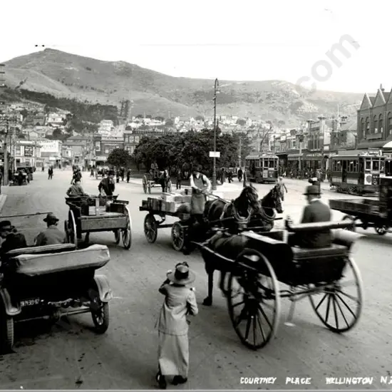 SMITH, Sydney Charles (1888-1972) - Courtenay Place. Wellington - Early 1920s