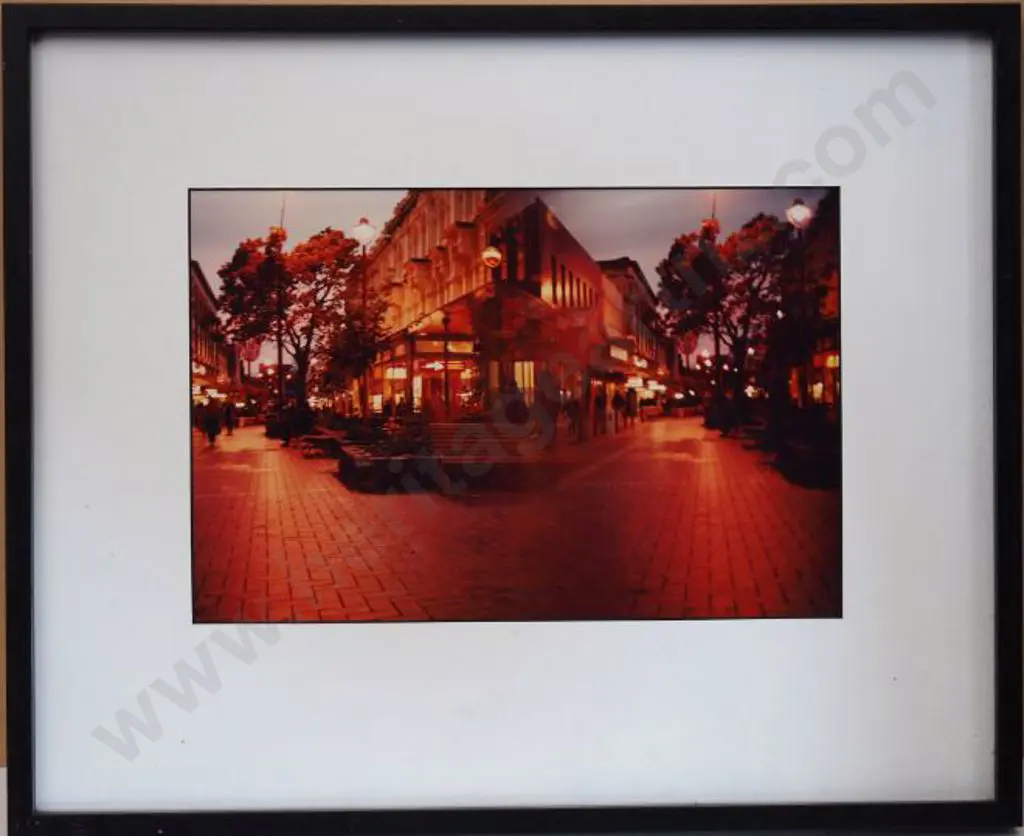 CHRISTIE, Daniel (acive 2000s) - Converging Plaza, 2002 Image 1++