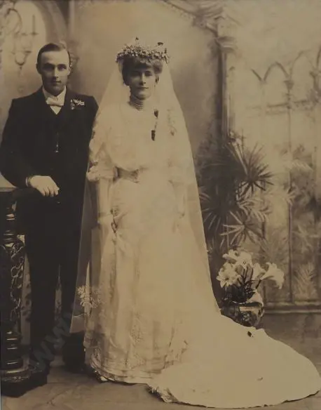 UNKNOWN photographer - Edwardian Photo of Bride & Groom Image 1++